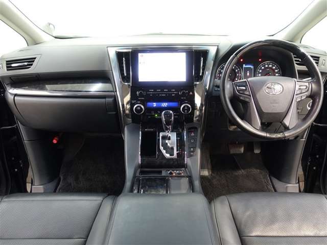 Toyota Alphard 9