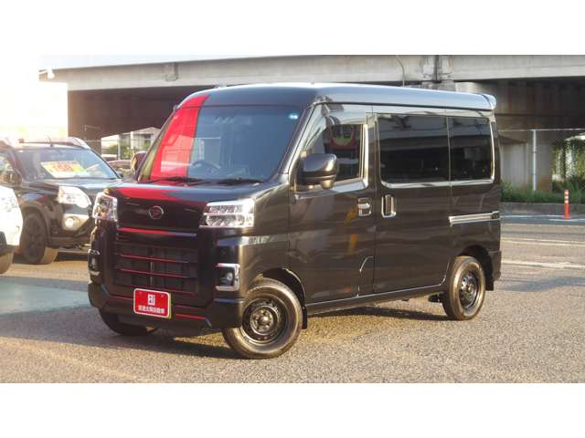 Daihatsu Hijet Cargo 2