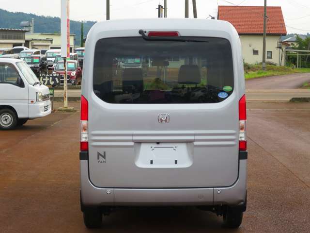 Honda N-VAN 4