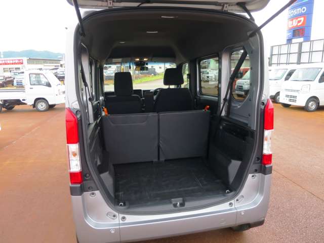 Honda N-VAN 8