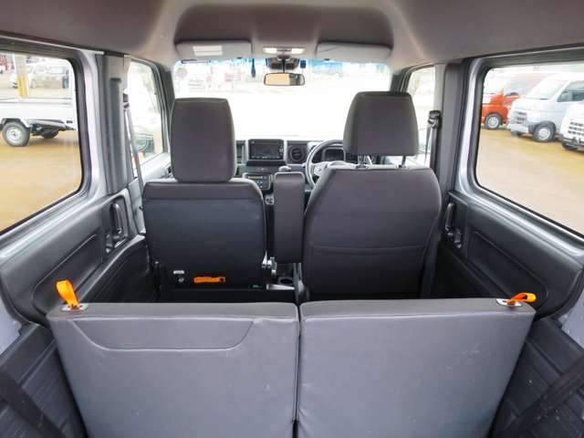 Honda N-VAN 9
