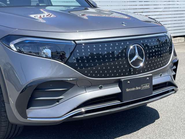 Mercedes-Benz EQB 11