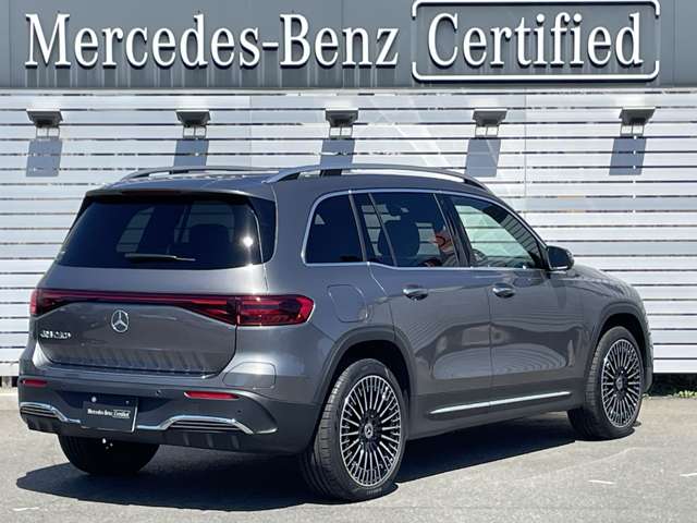 Mercedes-Benz EQB 8