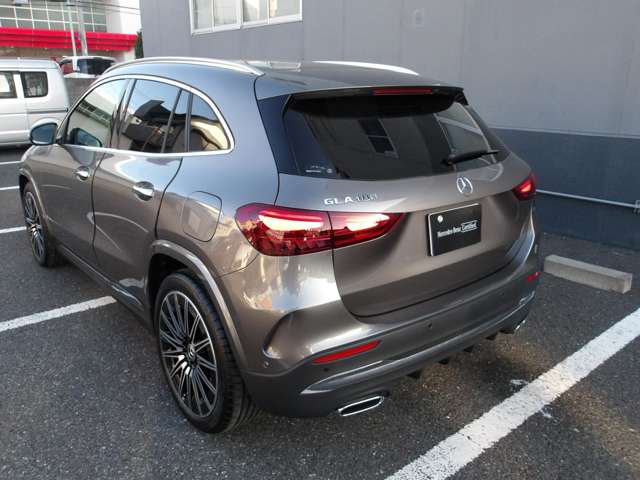 Mercedes-Benz GLA-Class 3