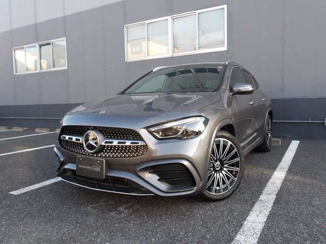 Mercedes-Benz GLA-Class 8