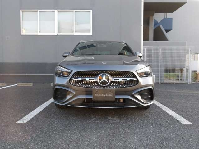 Mercedes-Benz GLA-Class 9