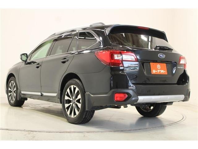 Subaru Legacy Outback 11