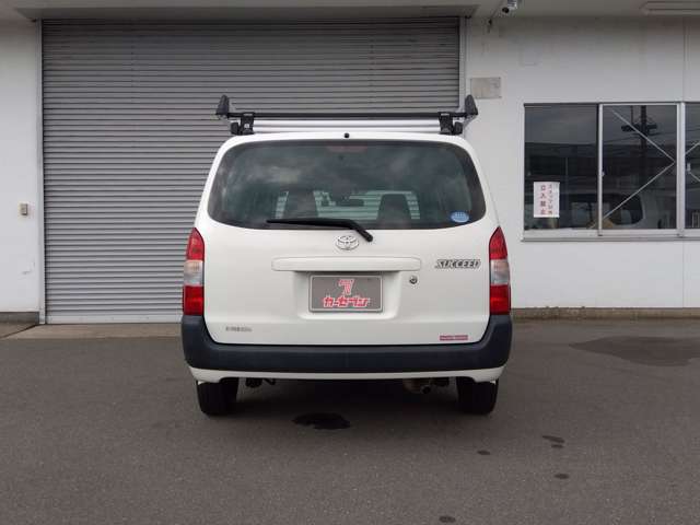 Toyota Succeed Van 8