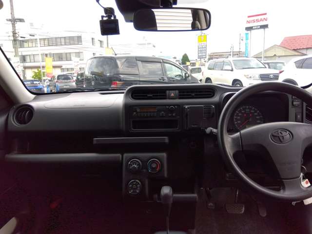Toyota Succeed Van 10
