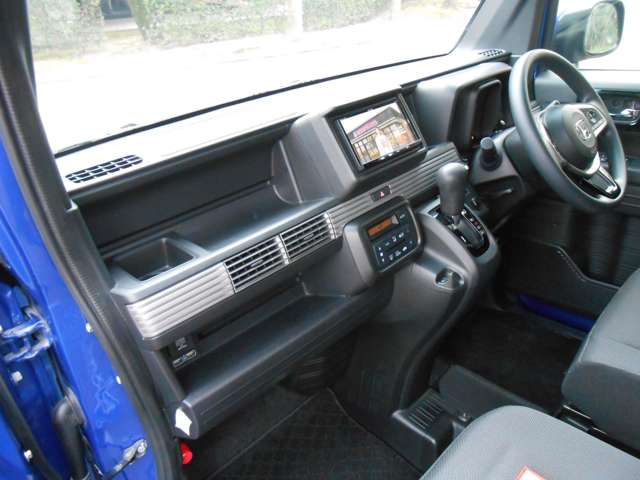 Honda N-VAN 9