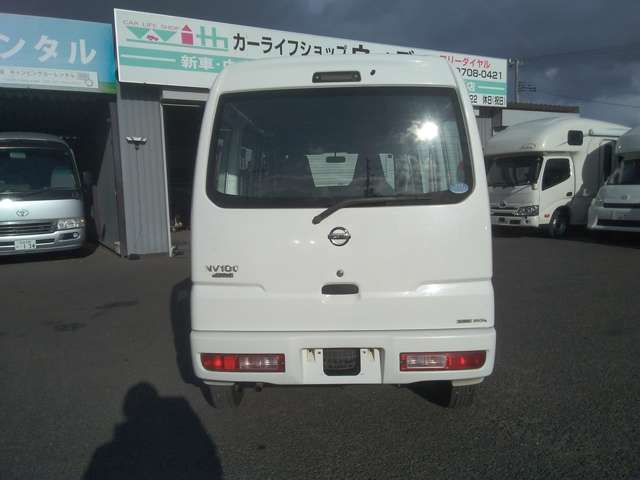 Nissan NV100 Clipper 6