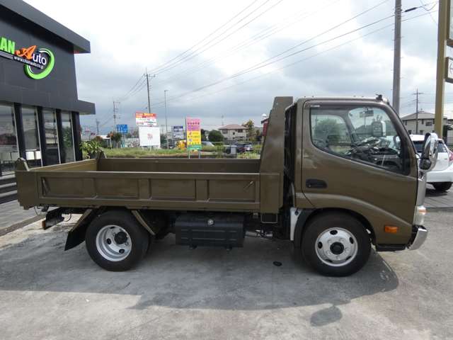 Hino Dutro 5