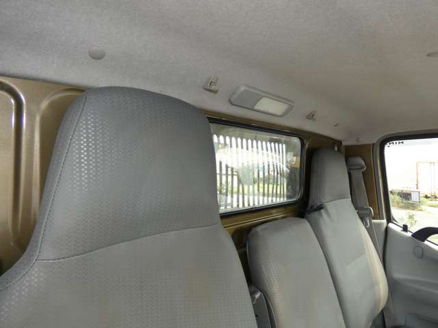 Hino Dutro 11