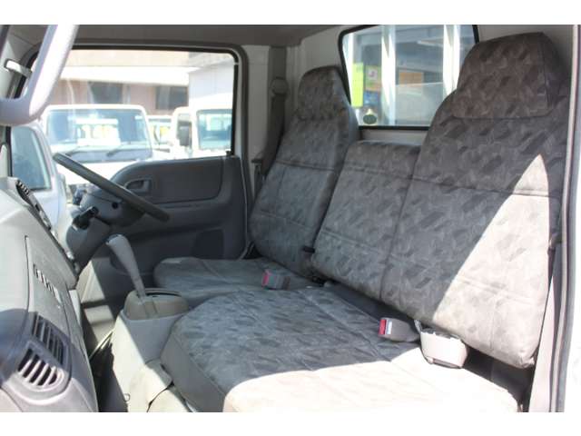 Mazda Titan Dash 11