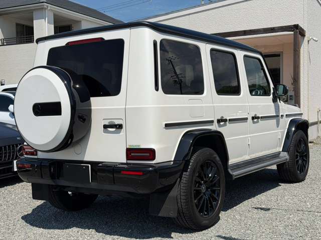 Mercedes-Benz G-Class 2