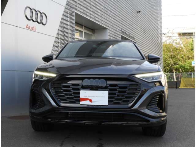 Audi Q8 Sportback e-tron 2