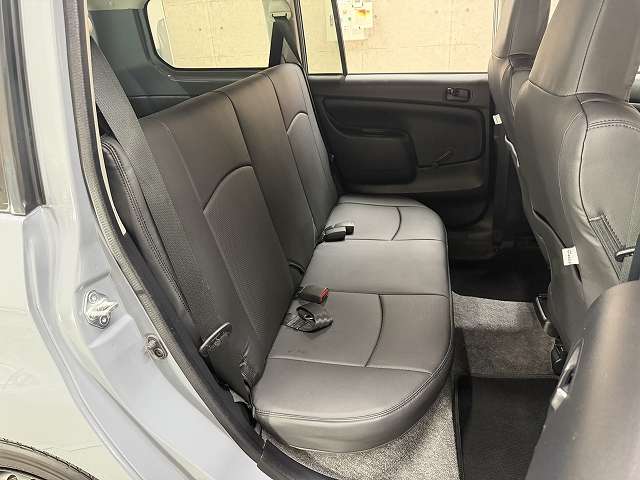 Toyota Probox Van 7