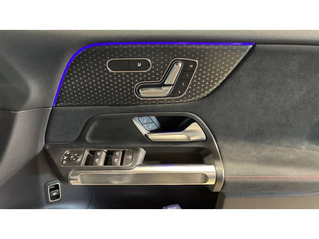 Mercedes-Benz EQB 9