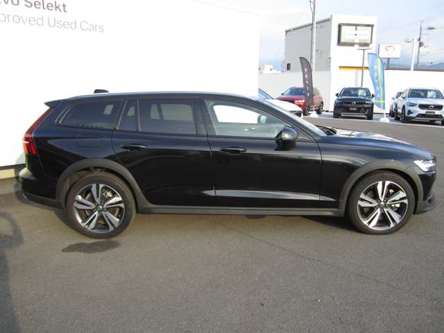 Volvo V60 Cross Country 10