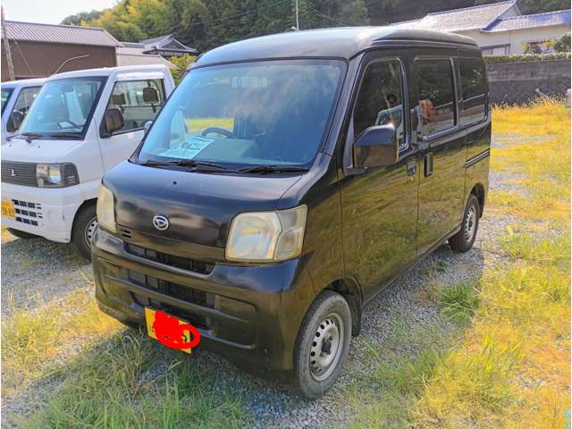 Daihatsu Hijet Cargo 2