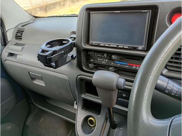 Daihatsu Hijet Cargo 8