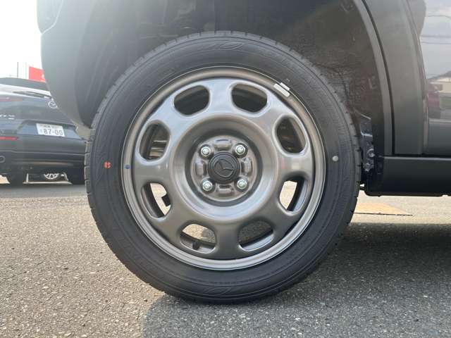 Mazda Flair Crossover 11