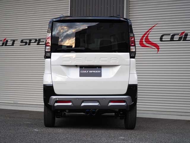 Mitsubishi Delica Mini 4
