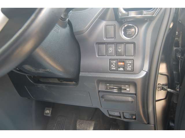 Toyota Noah 9