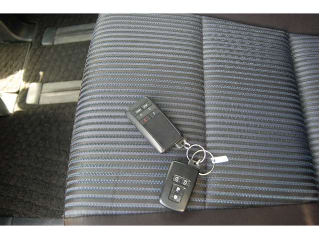Toyota Noah 10