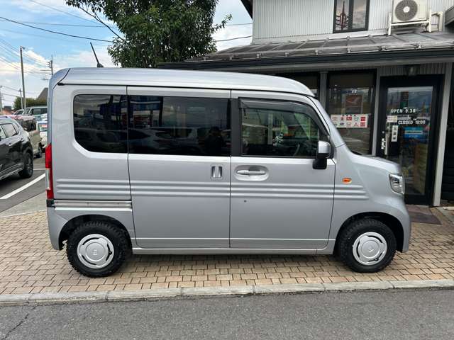 Honda N-VAN 9