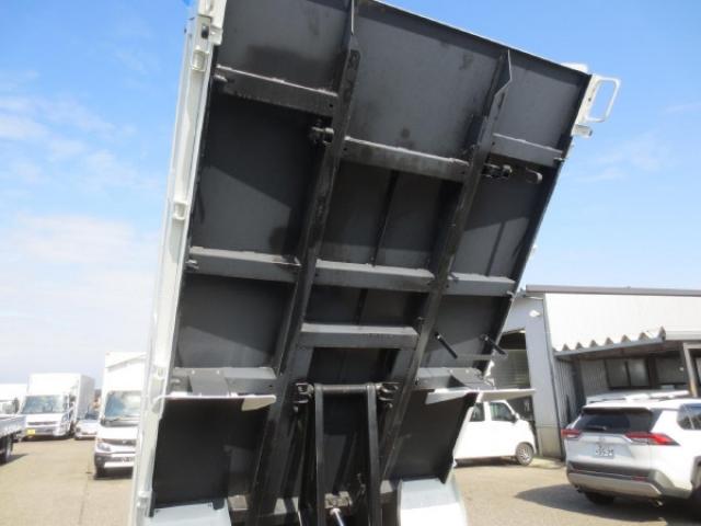 Mitsubishi Fuso Canter 12