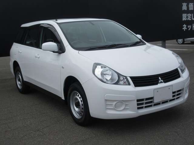 Mitsubishi ランサーカーゴ 4