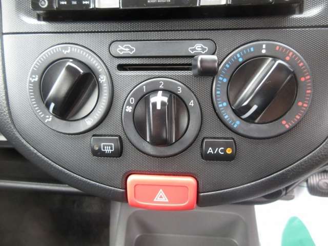 Mitsubishi ランサーカーゴ 9