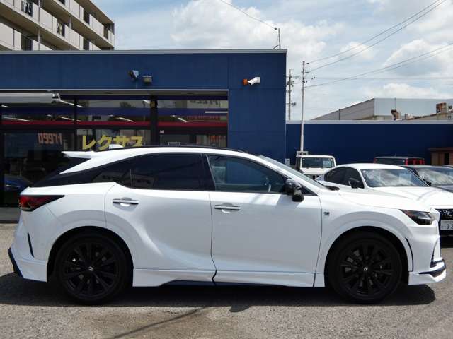 Lexus RX 7