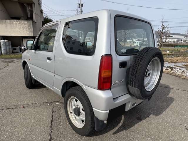 Mazda AZ-オフロード 9