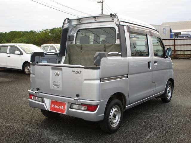 Daihatsu Hijet Deck Van 5