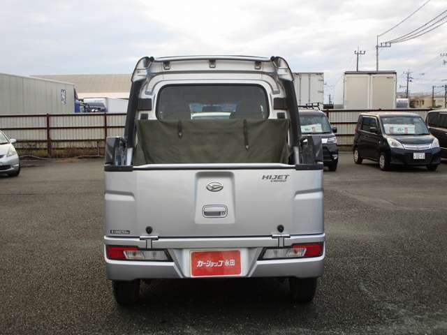 Daihatsu Hijet Deck Van 6