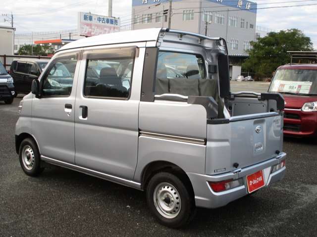 Daihatsu Hijet Deck Van 7