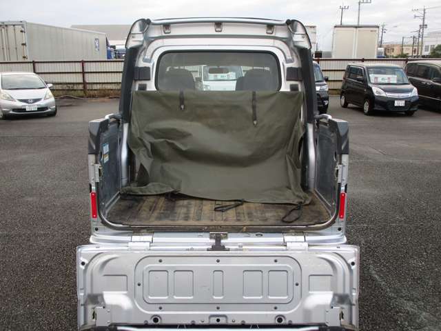 Daihatsu Hijet Deck Van 9