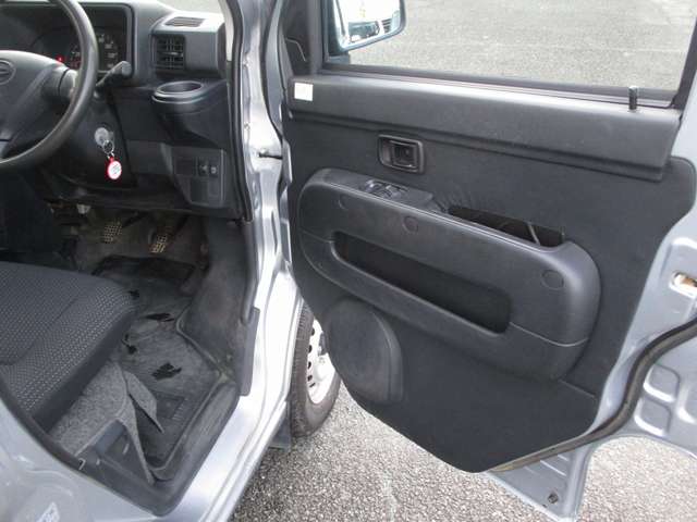 Daihatsu Hijet Deck Van 10