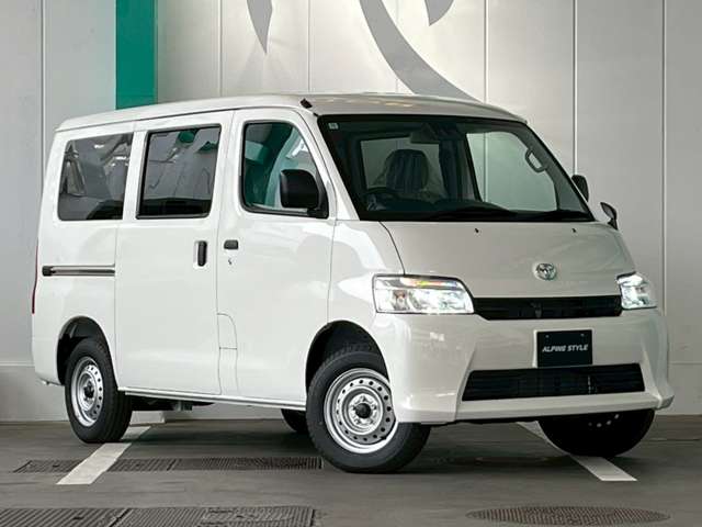Toyota Town Ace Van 7