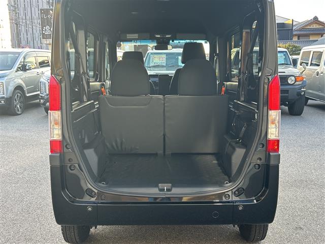 Honda N-VAN 8