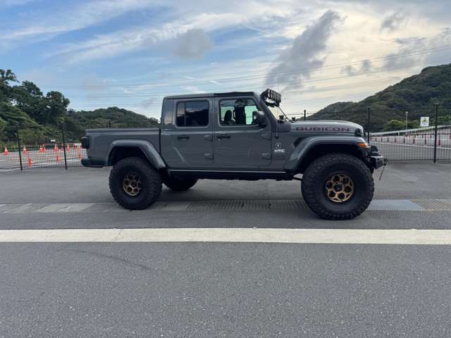 Jeep Gladiator 2