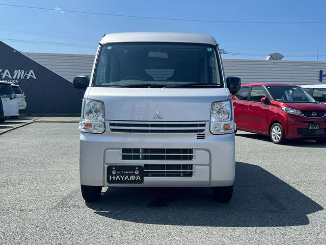 Mitsubishi Minicab Van 4