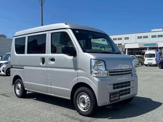 Mitsubishi Minicab Van 5