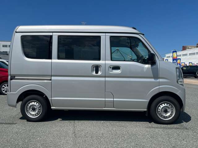Mitsubishi Minicab Van 6