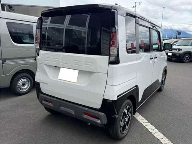 Mitsubishi Delica Mini 5