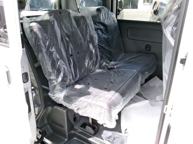 Suzuki Every 8