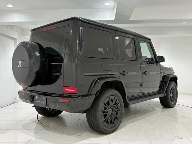 Mercedes-Benz G-Class 3