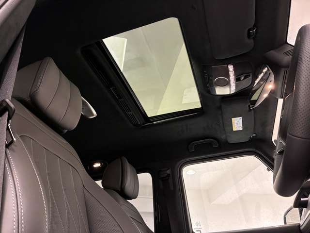 Mercedes-Benz G-Class 5